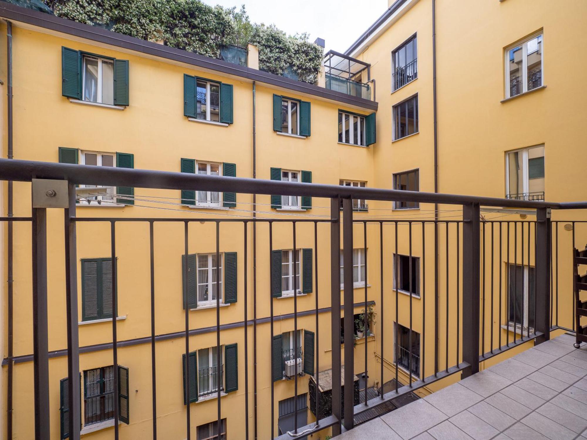 Appartamento Da Enzo Milano Centro エクステリア 写真